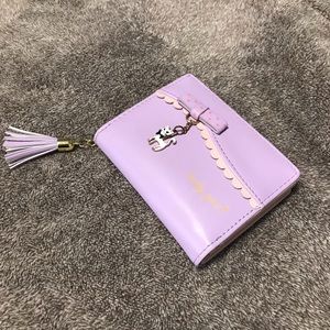 Cute Wallet LIKE NEW